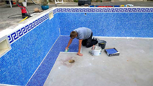 pool tiling